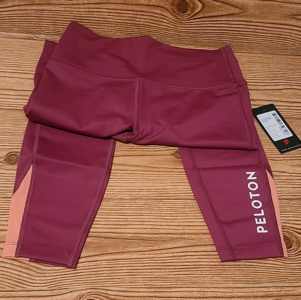Peloton Women's Move Rib Insert Leggings (size S) - Picture 2 of 5